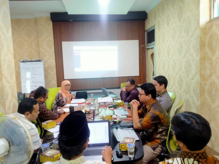 Rumah Jurnal Evaluasi Manajemen Editorial Jurnal Al-Qalam