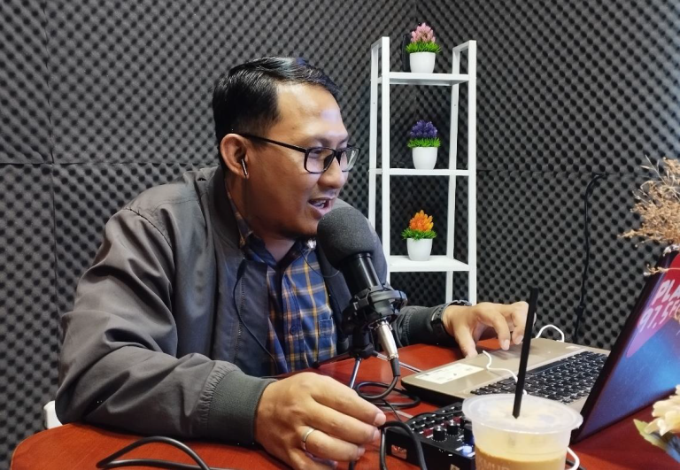Podcast Ngomongin Diri: Media Edukasi dan Literasi Kesehatan Mental Mahasiswa