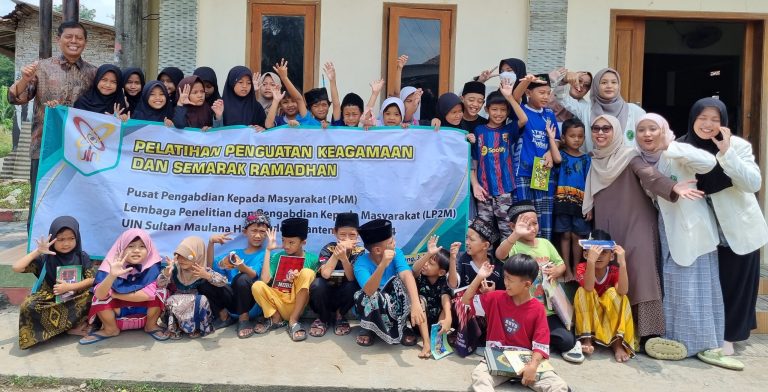 Pengabdian Lingkar Kampus: Pelatihan Penguatan Keagamaan dan Semarak Ramadhan